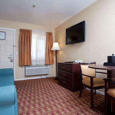 Red Lion Inn & Suites Cathedral City Palm Springs Dış mekan fotoğraf