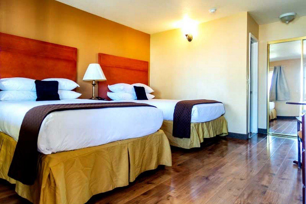 Red Lion Inn & Suites Cathedral City Palm Springs Dış mekan fotoğraf