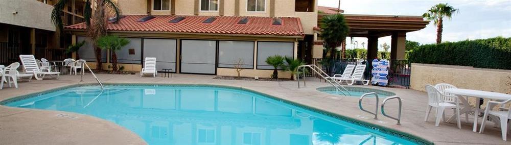 Red Lion Inn & Suites Cathedral City Palm Springs Konforlar fotoğraf