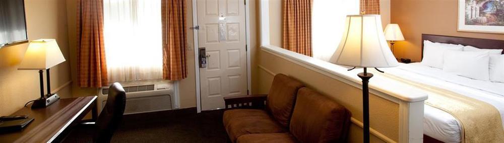 Red Lion Inn & Suites Cathedral City Palm Springs Oda fotoğraf