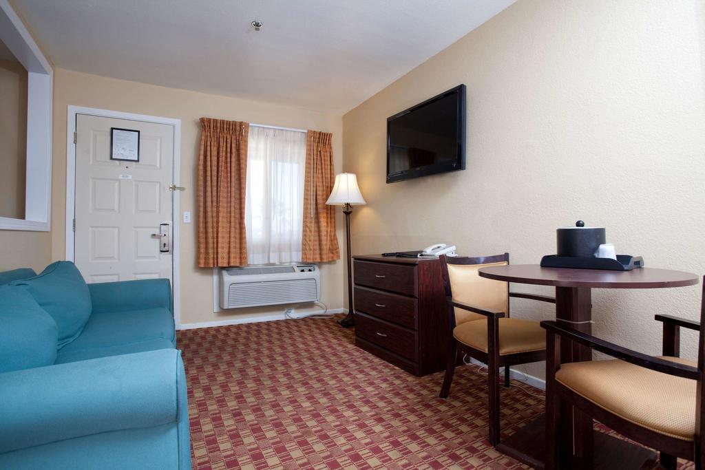 Red Lion Inn & Suites Cathedral City Palm Springs Dış mekan fotoğraf