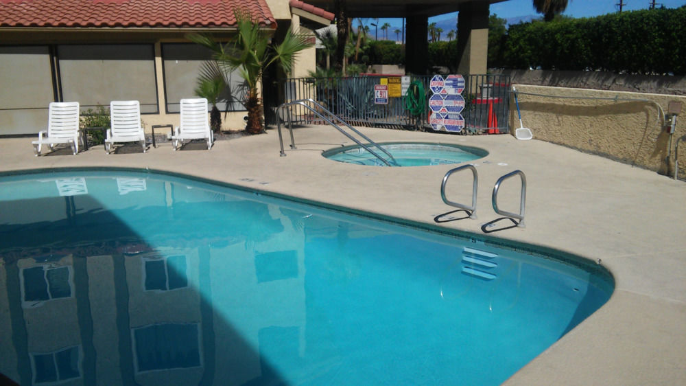 Red Lion Inn & Suites Cathedral City Palm Springs Dış mekan fotoğraf