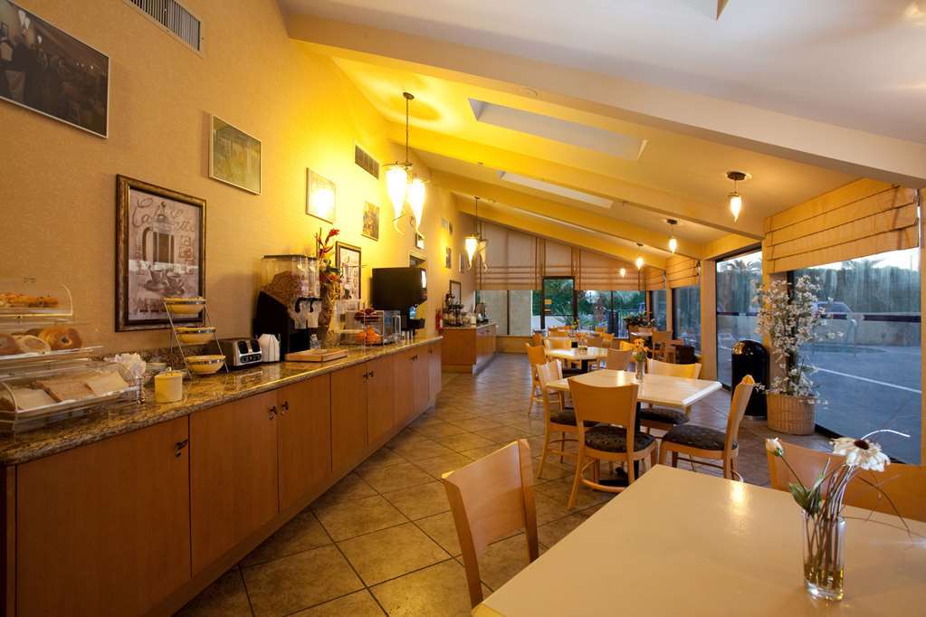 Red Lion Inn & Suites Cathedral City Palm Springs Restoran fotoğraf