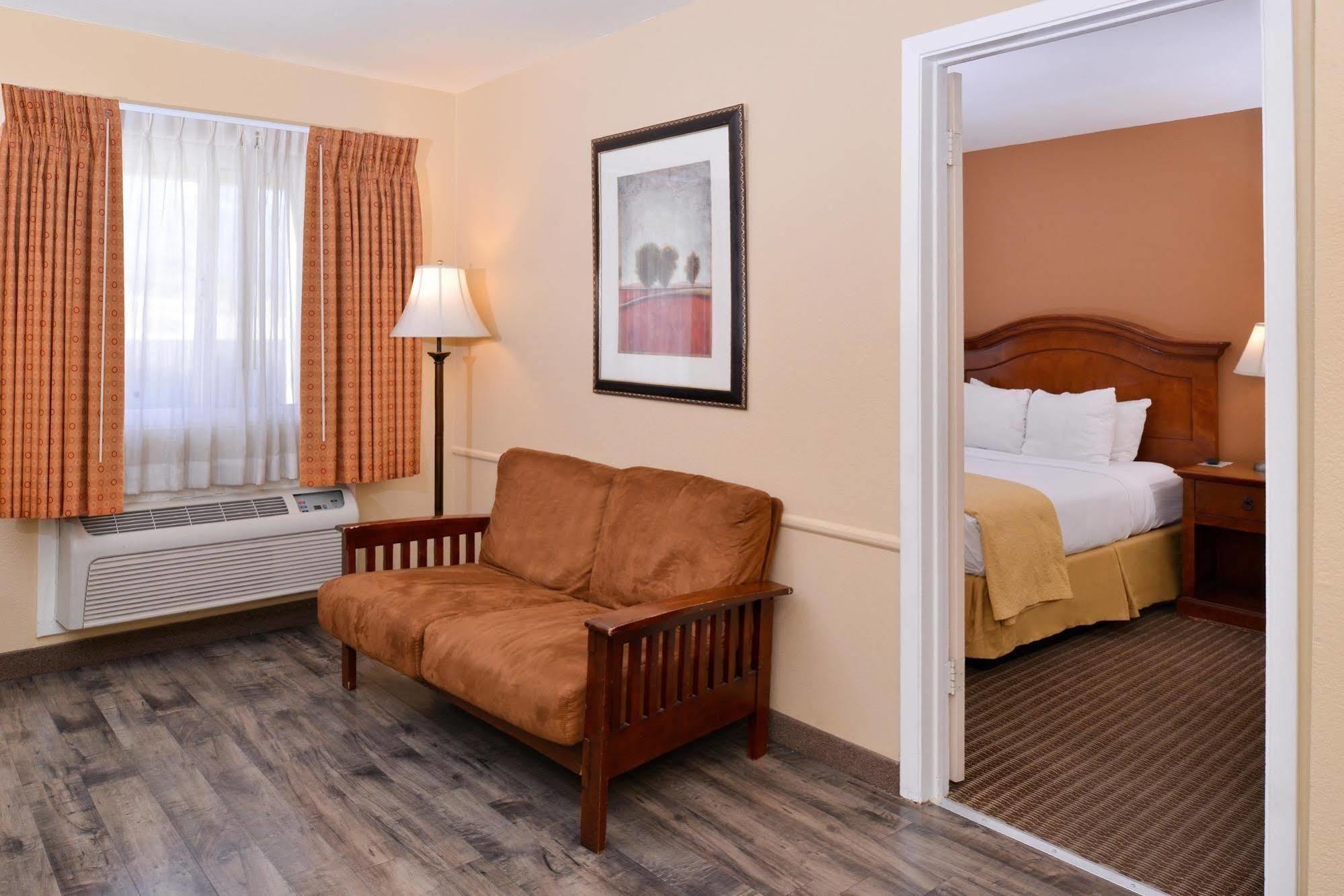 Red Lion Inn & Suites Cathedral City Palm Springs Dış mekan fotoğraf