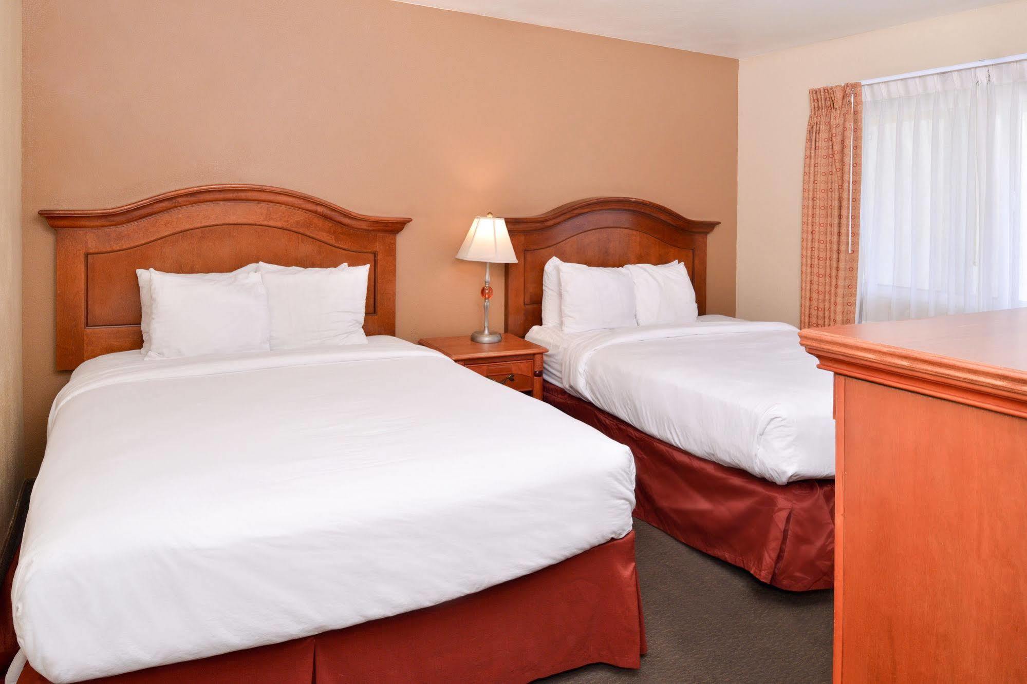 Red Lion Inn & Suites Cathedral City Palm Springs Dış mekan fotoğraf